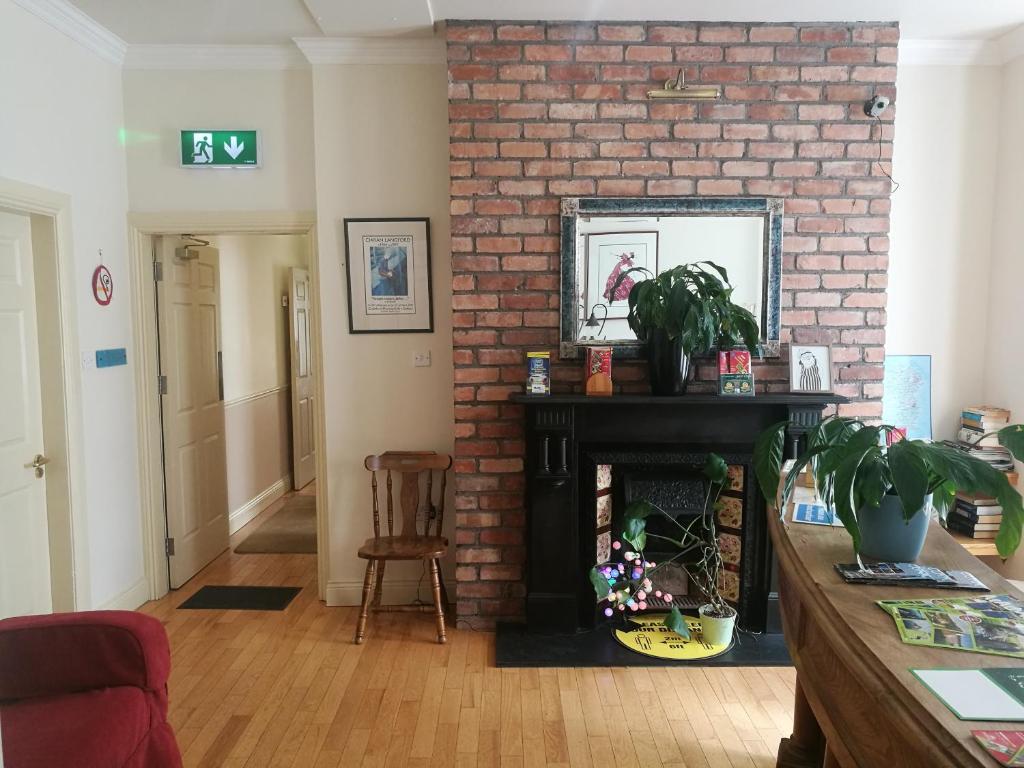 Crawford House- ScholarLee Living Apartments photo