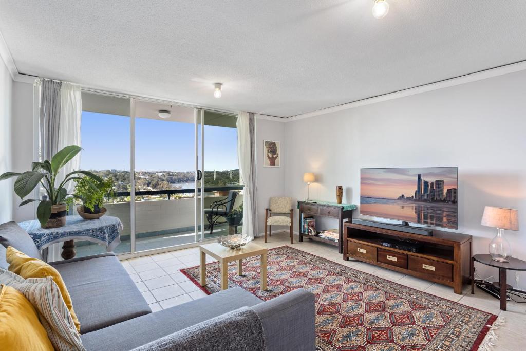 MadeComfy Comfortable Brisbane Apartment with City View