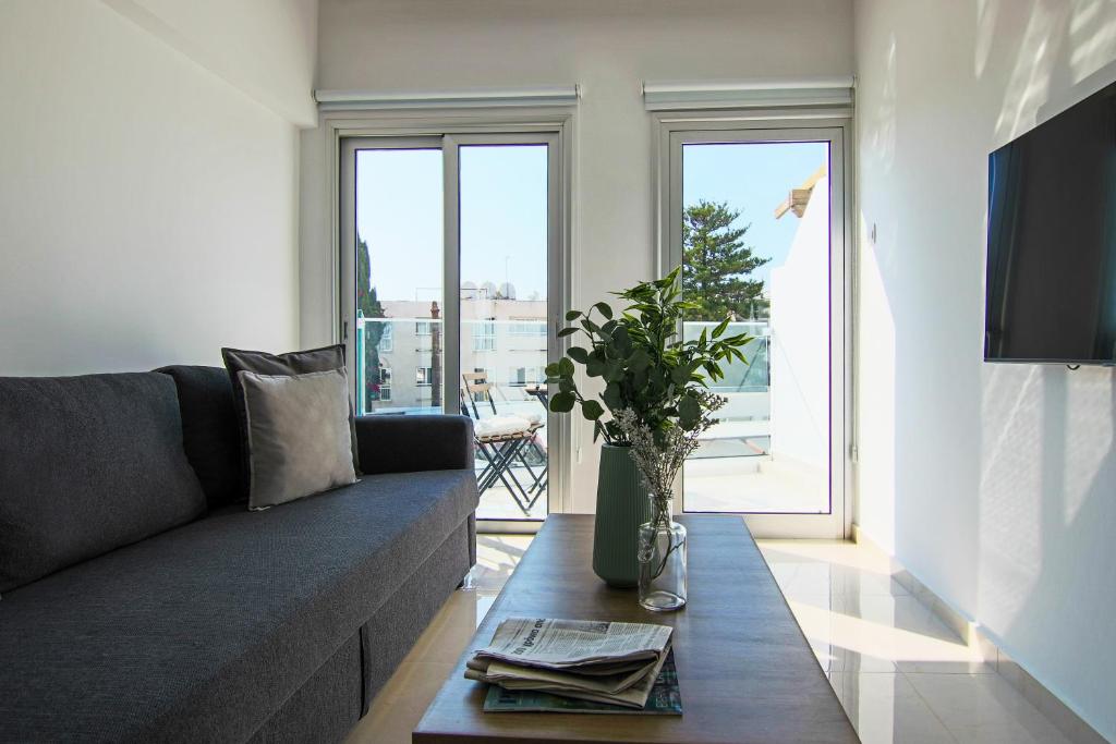 Phaedrus Living: Seaside Luxury Flat Lighthouse 65 photo