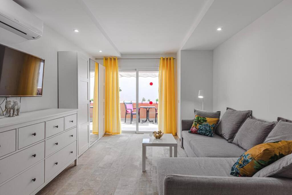 Tenerife Royal Gardens One Bedroom Apartment - 1