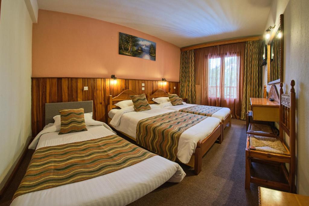 Hotel Victoria photo