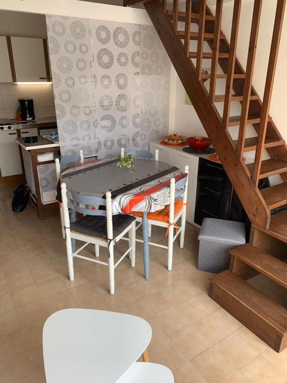 Studio pour 4 personnes a 2 pas de la plage - 4