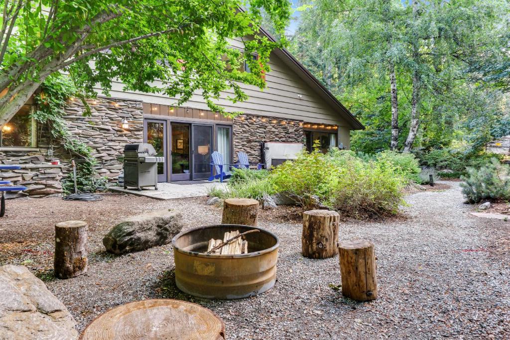 Triple Pines Lodge photo