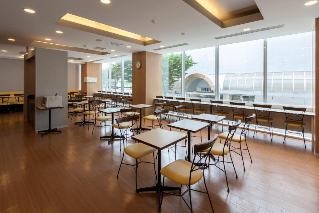 Food and beverages, Comfort Hotel Akita in Akita
