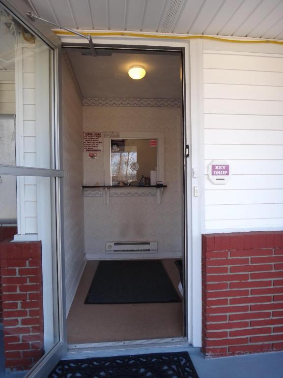 Budget Motor Inn- Mahopac photo