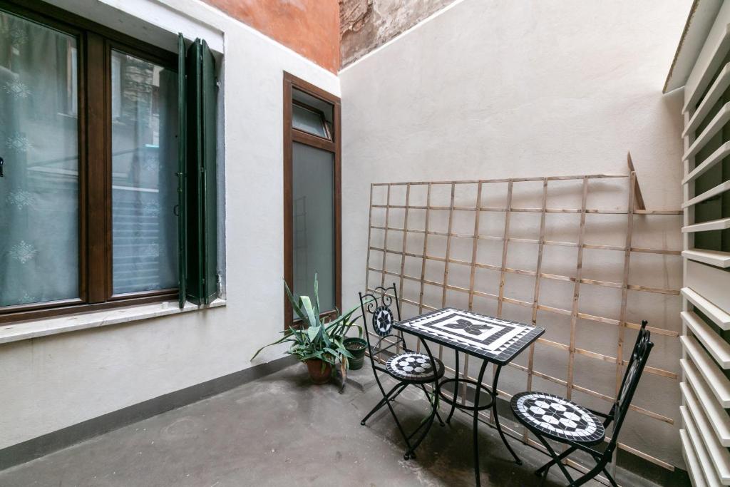 Rialto Suite 707 photo