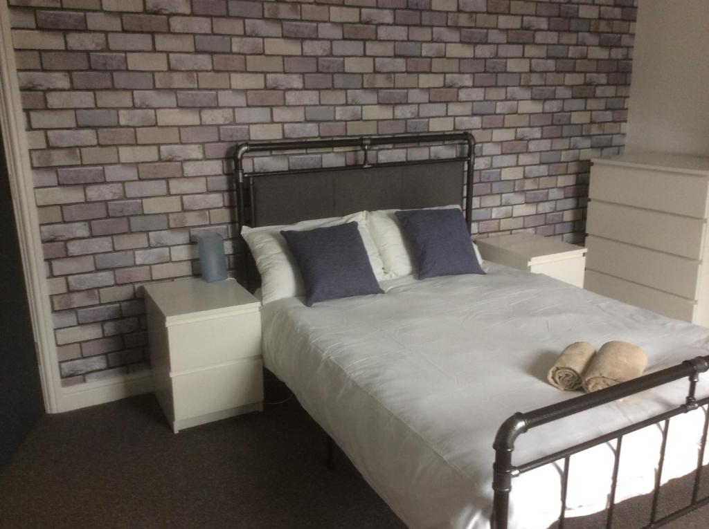 204 Uttoxeter Old Road — Hotel in Derby