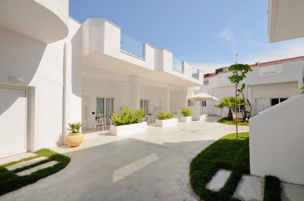 Lefko Suites 전경