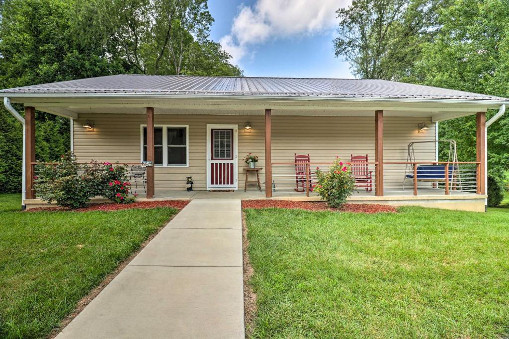 Updated Cottage at Lake Junaluska Golf Course!