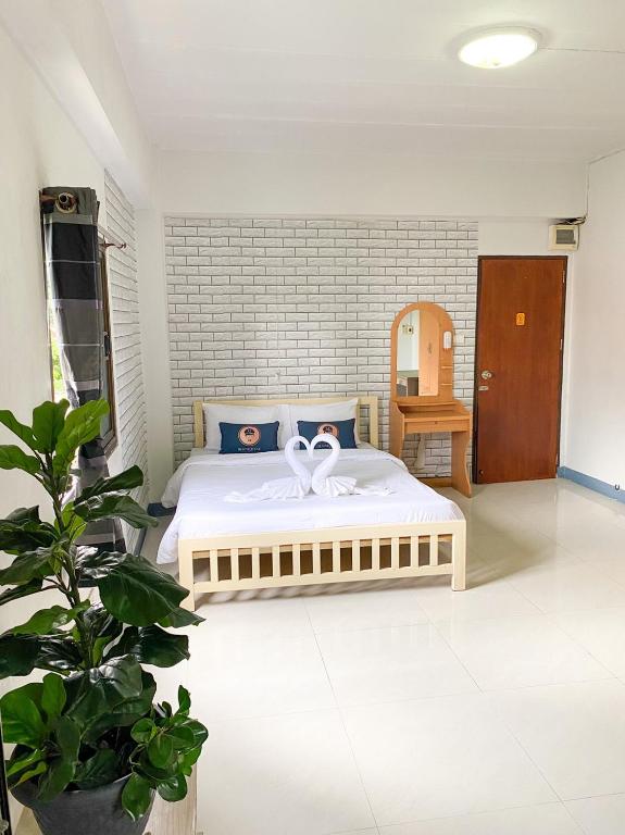 RoomQuest Bangkok Chaeng Watthana photo