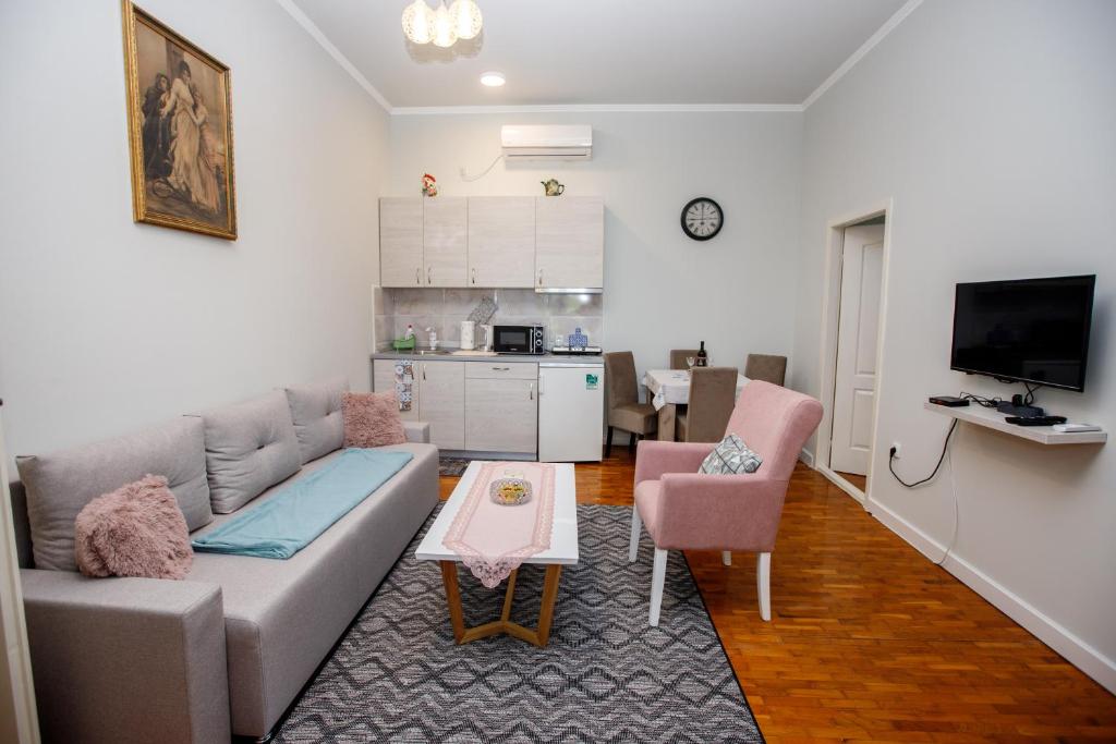 Angeli Vila Apartments - 4