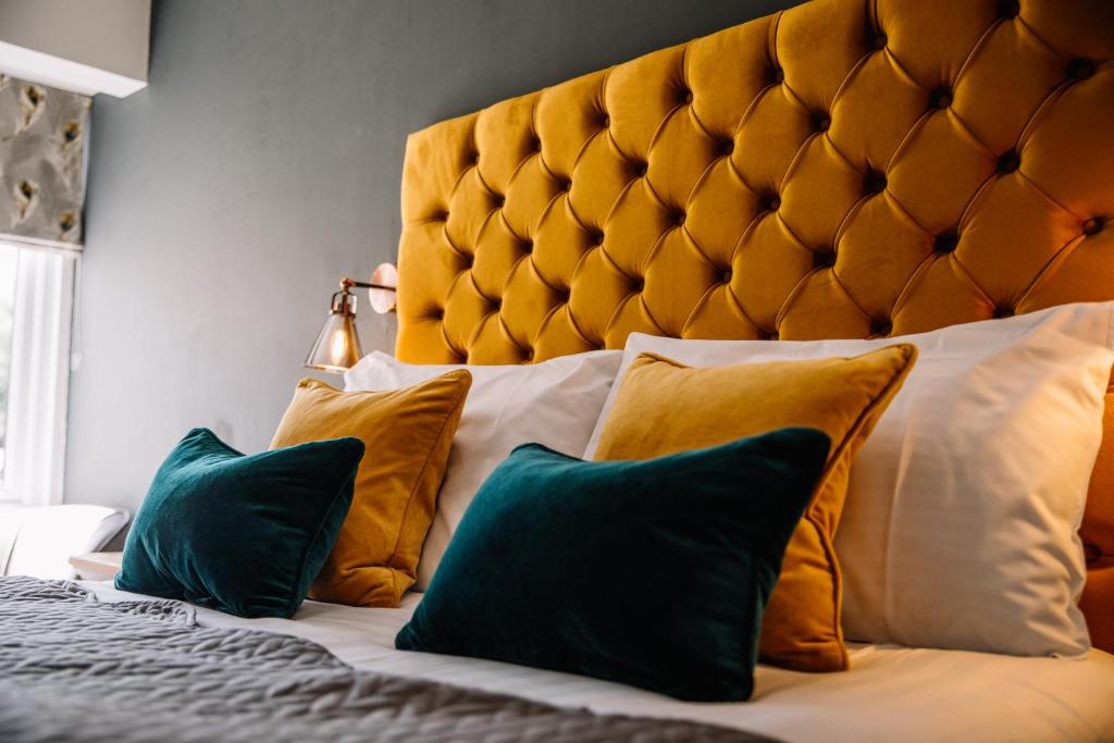 Crooklands Hotel photo