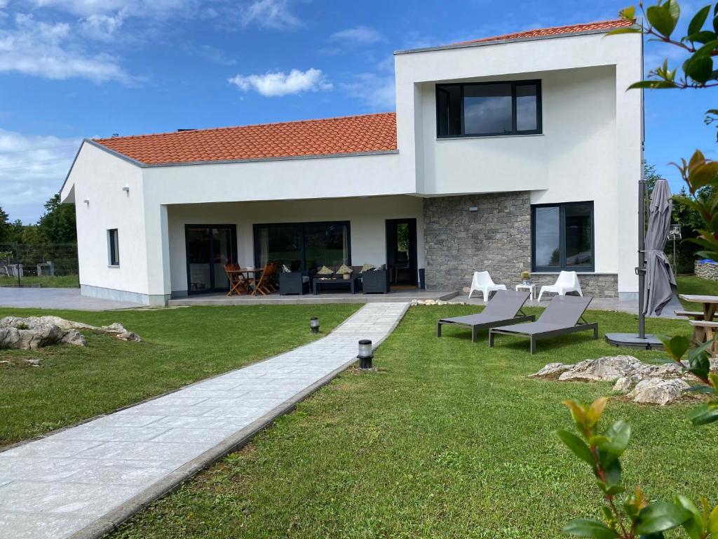 La llosina Vivienda Vacacional alquiler íntegro - 5