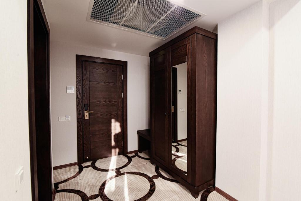 East Palace Hotel photo