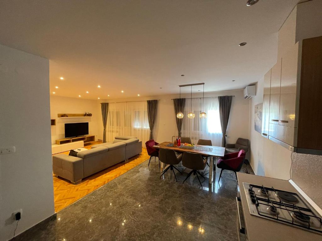 Apartment GREY 전경