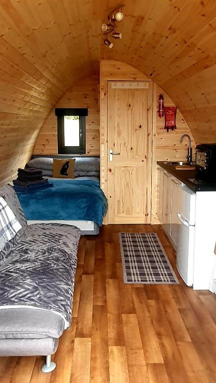 The Pod at Hollingwell House - Glamping NC500 Edderton photo