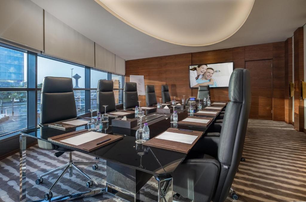 Sala de reuniões / Salões de baile