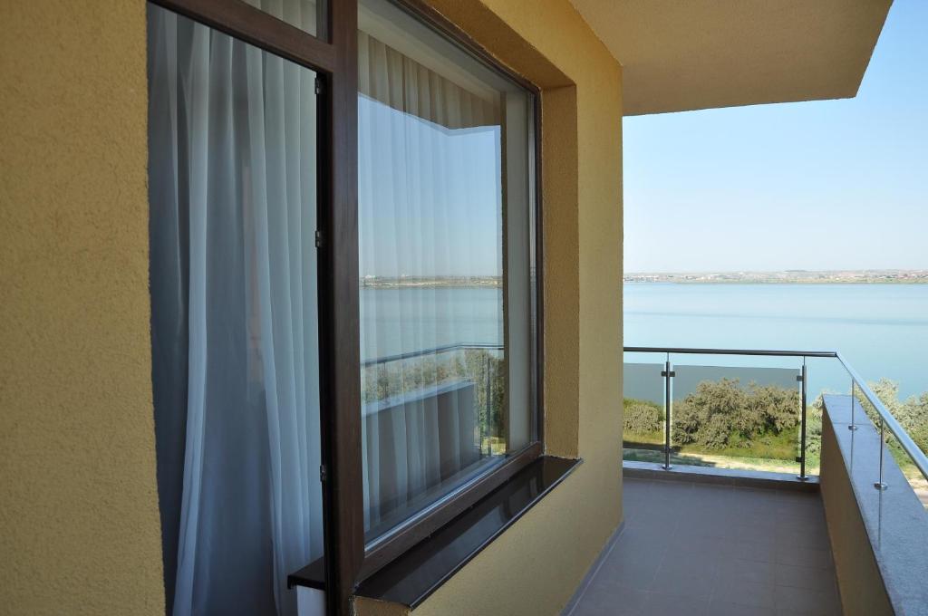 Mamaia Summerland Apartments photo