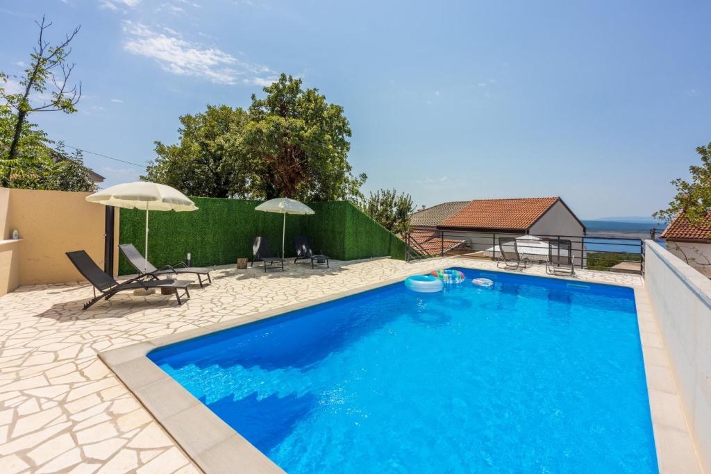 Raj - Inn, Jadranovo