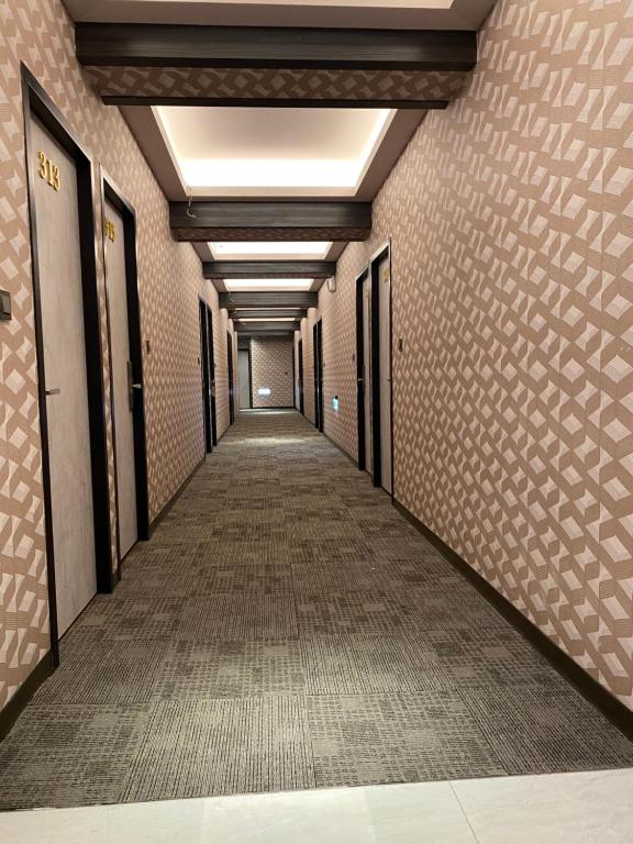 Wei Feng Business Hotel – Zhanqian Branch