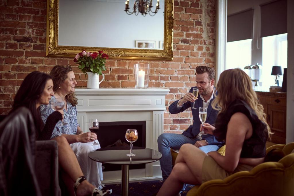 フロント・ロビー