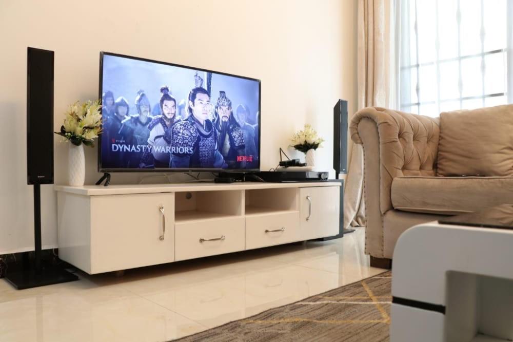 Spring garden apartment photo
