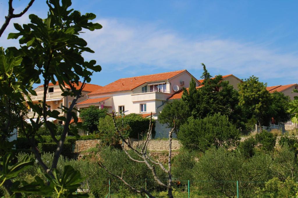 Apartments Maria Rab — Hotel in Rab