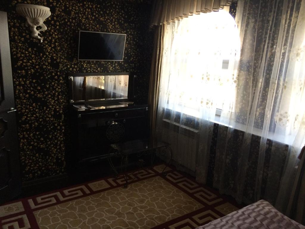 555 Hotel photo