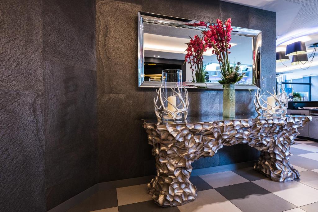 フロント・ロビー