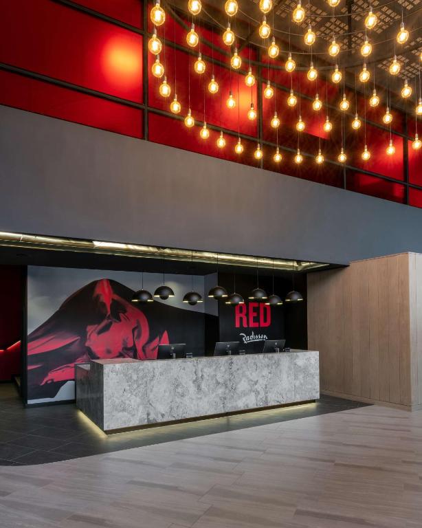 Radisson RED Hotel, Johannesburg Rosebank photo