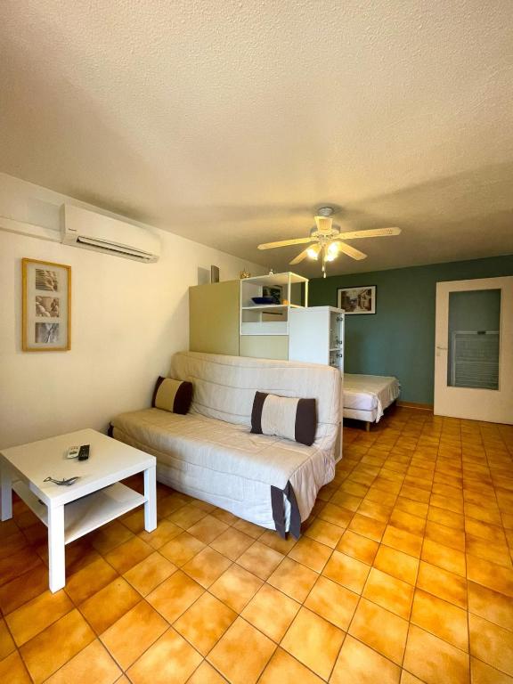 Nice Studio With Balcony Near The Beach - 1
