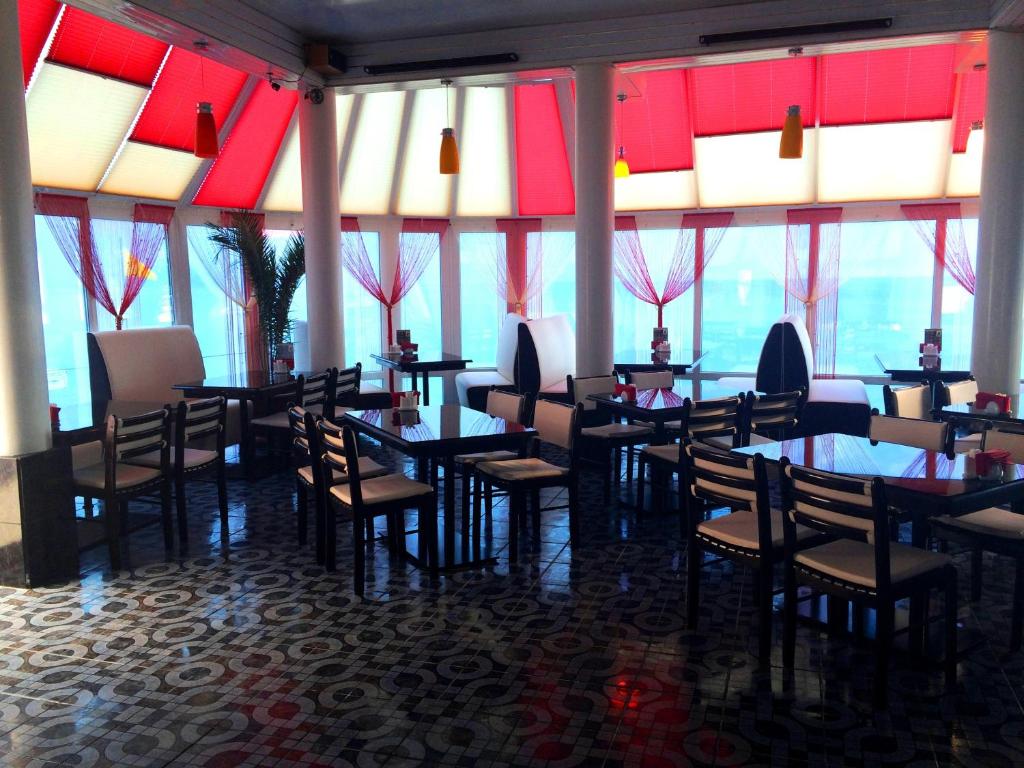 Kavkaz Hotel 전경