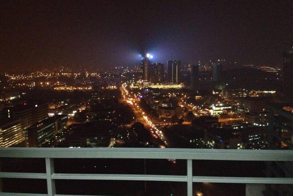 Luxury 1room 3min to D'Pulze shopping mall photo