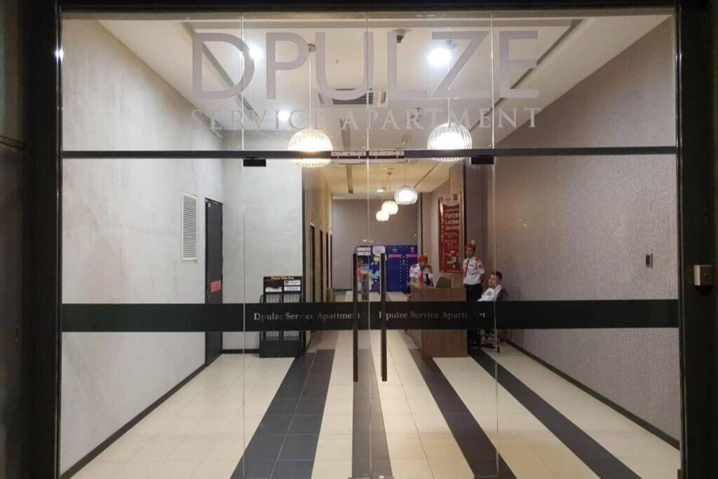 Luxury 1room 3min to D'Pulze shopping mall photo