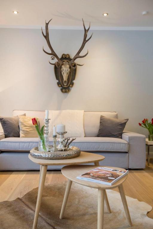 Family Wellhouse Green Garden direct in Salzburg, sunny big garden, up to 16 pax, bikes for free, BBQ, sunbeds, parking for free, 15 min sound of music - 5