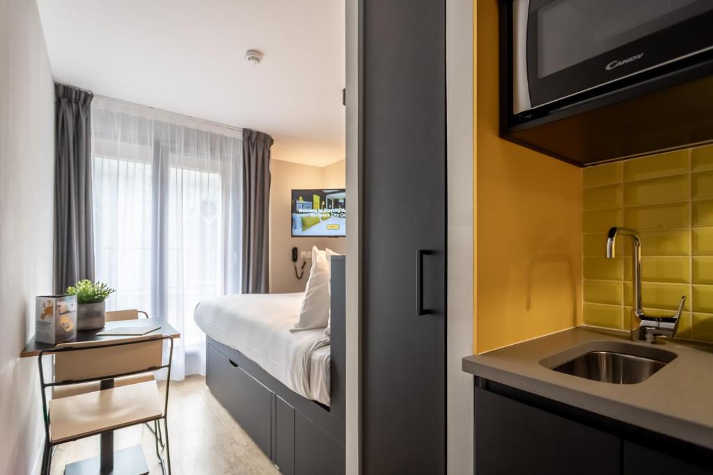 Staycity Aparthotels Bordeaux City Centre photo