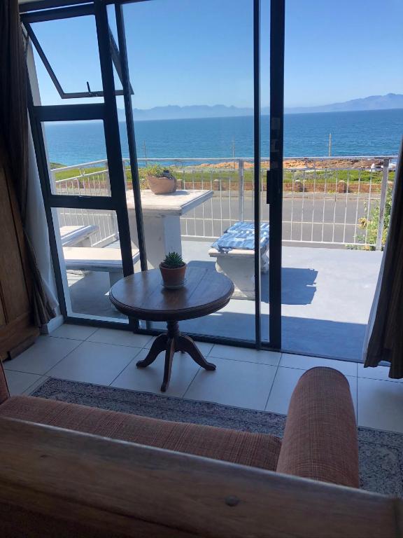 Ollava Guesthouse photo