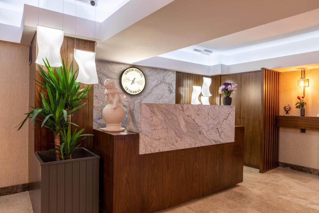 フロント・ロビー