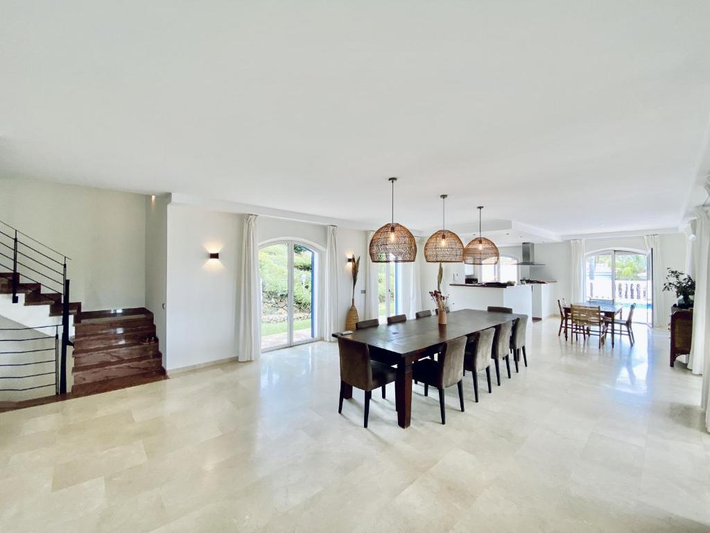 Villa Medina de Torrenueva - Amazing Sea View Vill - 4
