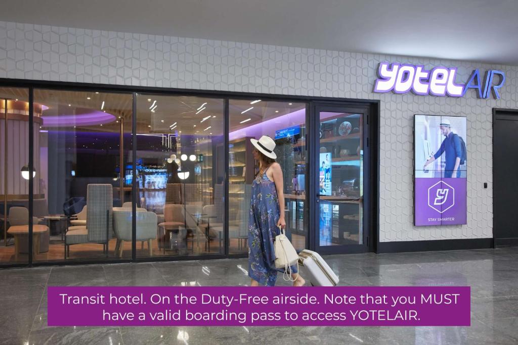 YOTELAIR Istanbul Airport (Airside) photo
