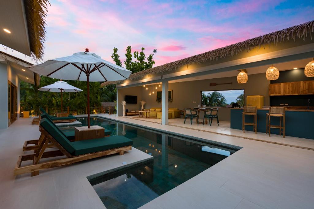 Wild Cottages Luxury and Natural photo