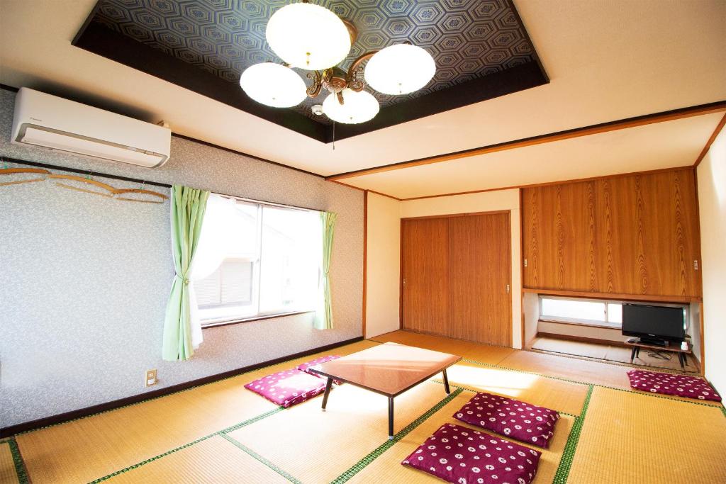 Habitacion NIIYA Mt Fuji — Hotel in Fujikawaguchiko