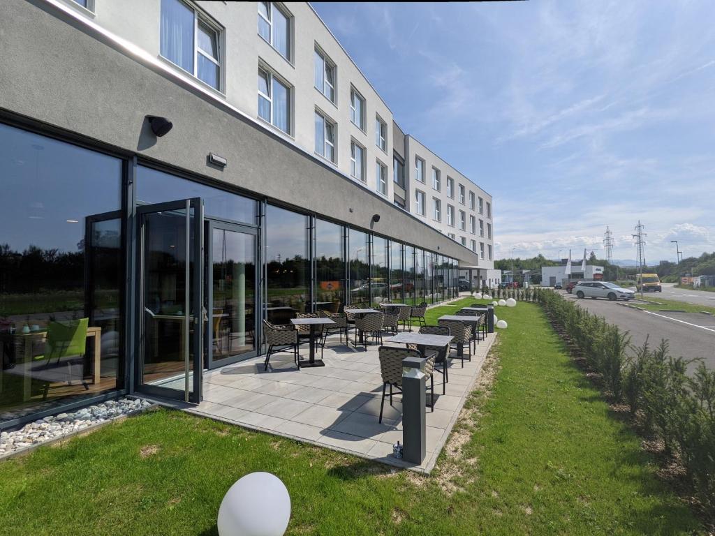 Aiden by Best Western @ Stadtgut Hotel Steyr photo