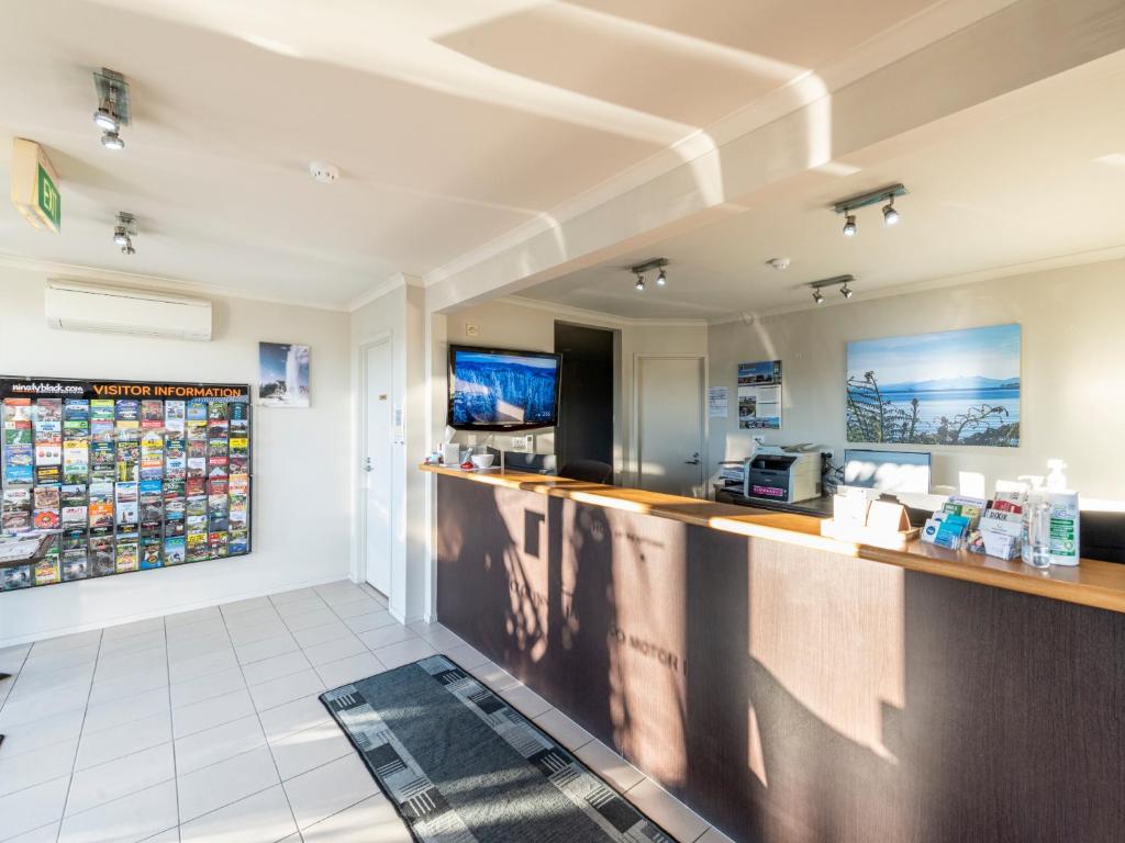 Lake Taupo Motor Inn photo
