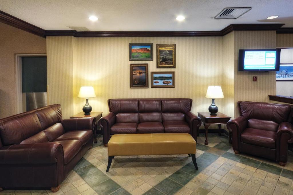 Greenwood Inn and Suites photo