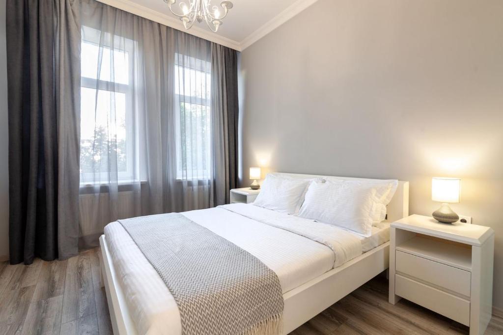 Romari Чорновола 23, Lvov