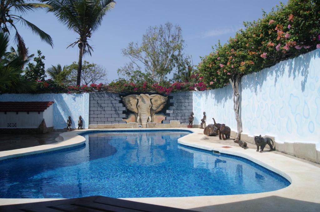 Luciano & Grace Apartments photo