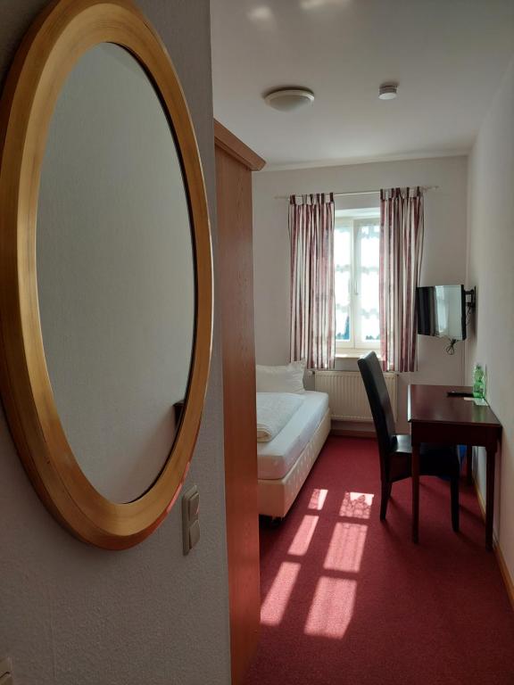 Der Heurige im Gasthaus zum Lowen photo