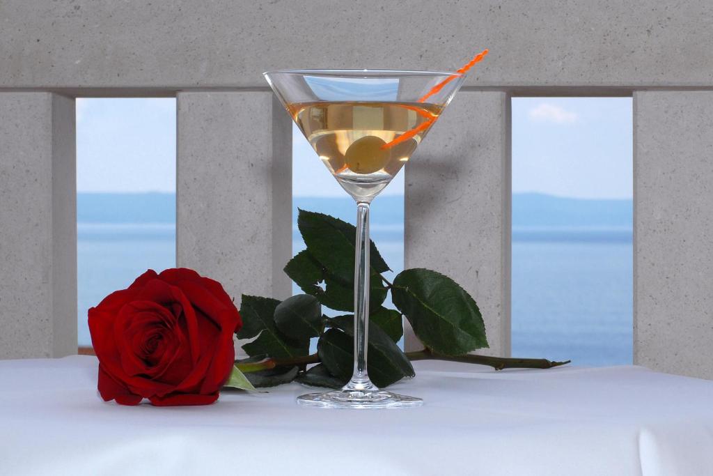 Hotel Rosina — Restaurant & bars in Makarska, Split-Dalmatia