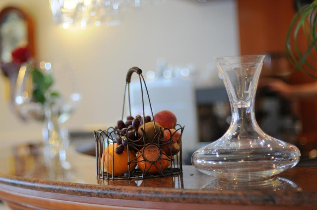 Hotel Rosina — Restaurant & bars in Makarska, Split-Dalmatia